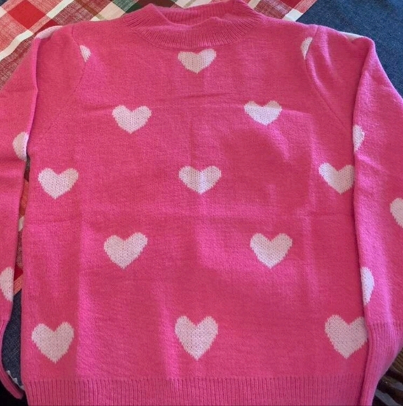 Heart Pattern Sweater - Picture 7 of 10